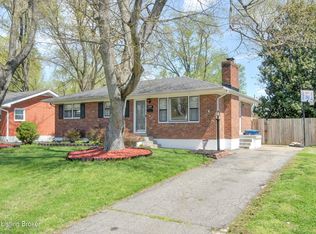 6309 Hunters Grove Rd, Louisville, KY 40216