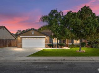 13106 Cheyenne Mountain Dr, Bakersfield, CA 93314