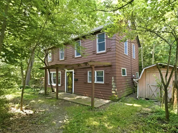 120 1/2 Glen St, Yellow Springs, OH 45387