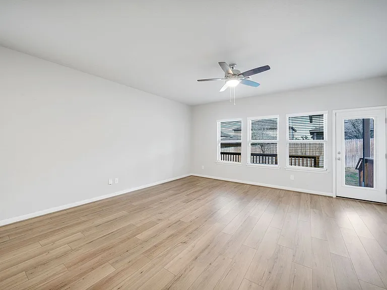 13131 Braxon Pass — Photo 3