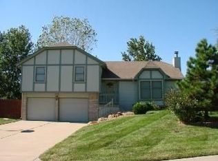 606 Meadow Ct, Raymore, MO 64083