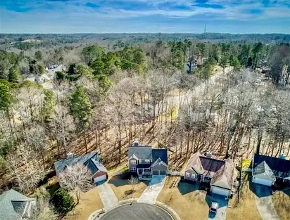 5 bed, 3.0 bath, 2885 sqft, $2,850 — Photo 4