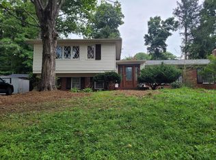 4503 Braeburn Dr, Fairfax, VA 22032