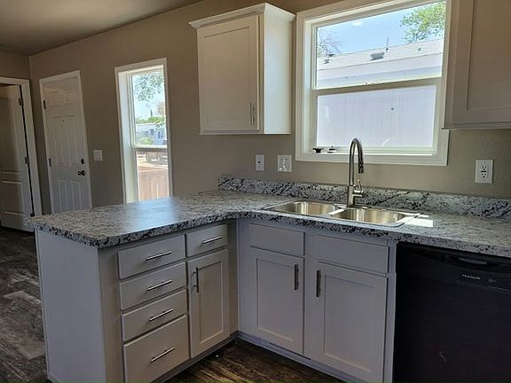 2nd image of 3642 Boulder Hwy #16-A