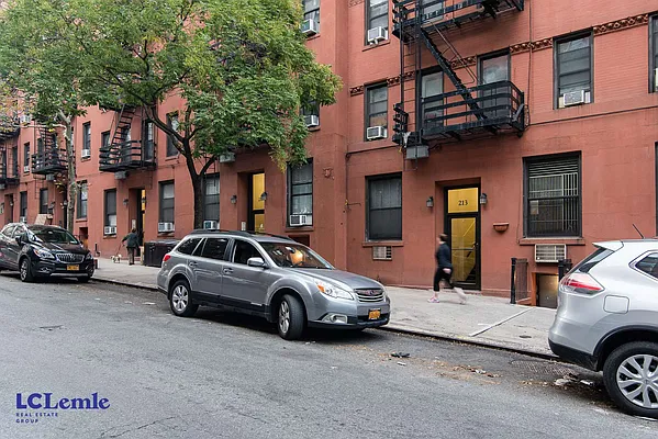 Rented by LC Lemle Real Estate Group | media 24