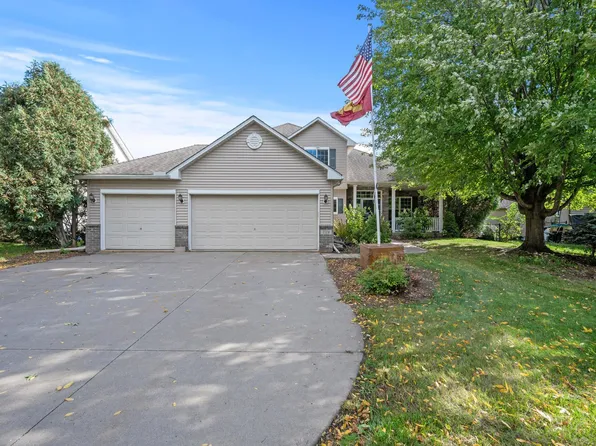 719 36th St W, Hastings, MN 55033