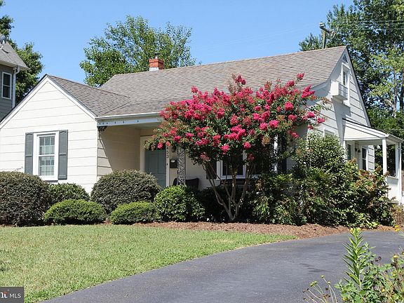 2nd image of 453 Hanson Ave