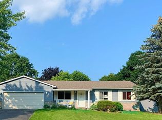3414 Taggett Lake Dr, Highland, MI