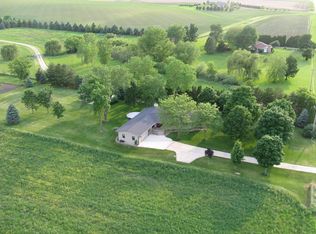 4302 W 27th St, Cedar Falls, IA 50613