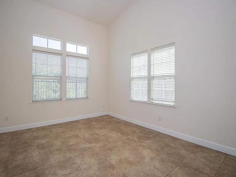 6239 Newhaven Ln — Photo 18