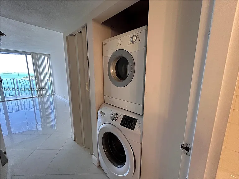 7601 E Treasure Dr #1612 — Photo 20
