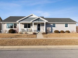 2705 Cambridge Dr, Ames, IA 50010
