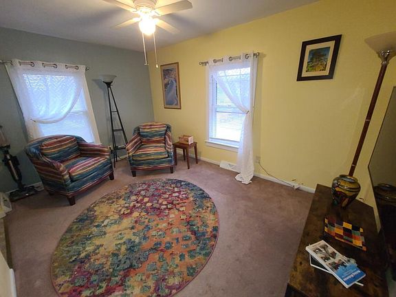 2nd image of 602 1/2 E Battell St