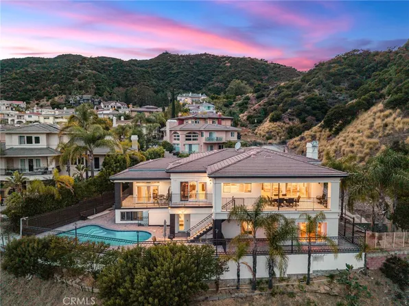 3426 Ayars Canyon Way, Glendale, CA 91208