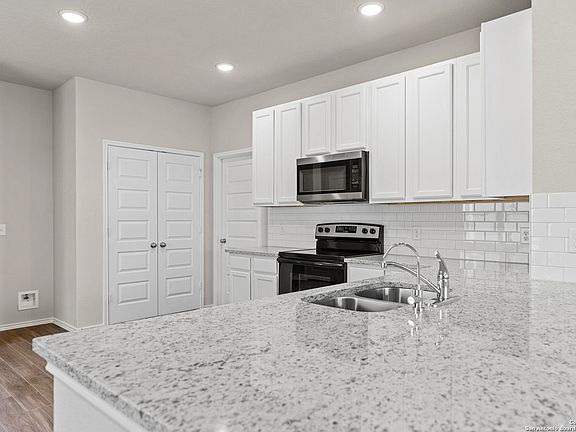 2nd image of 2430 Redlove Drive