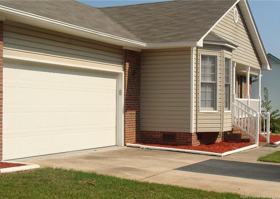1st image of 203 Early Dawn Dr