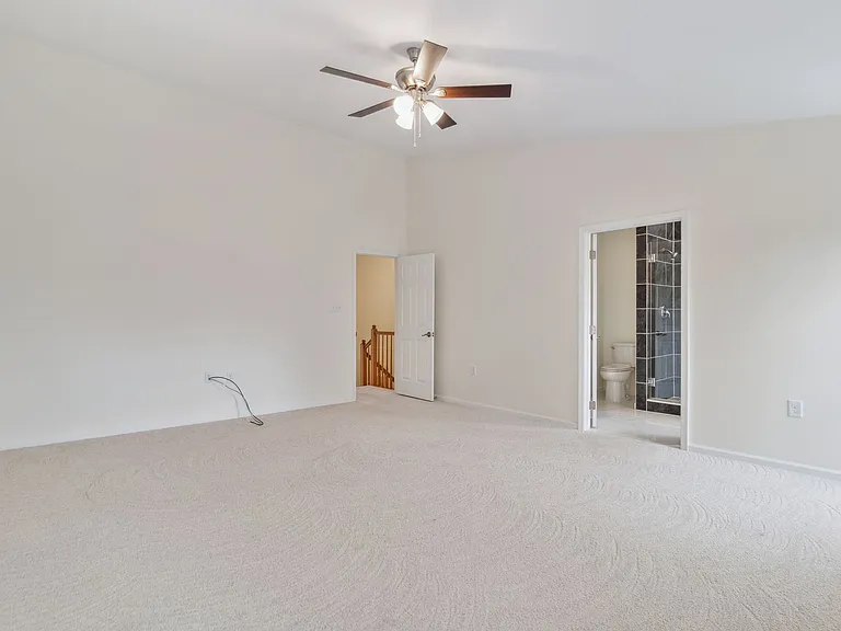 21193 Millwood Sq — Photo 12