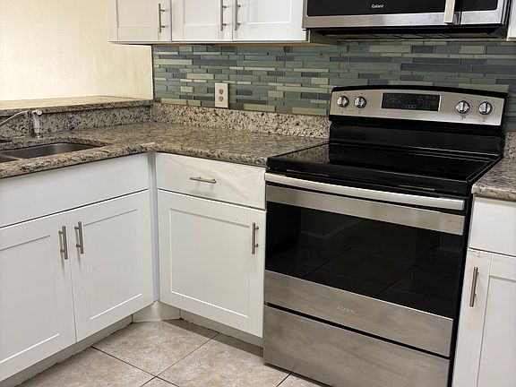 2nd image of 5078 Ernst Ct