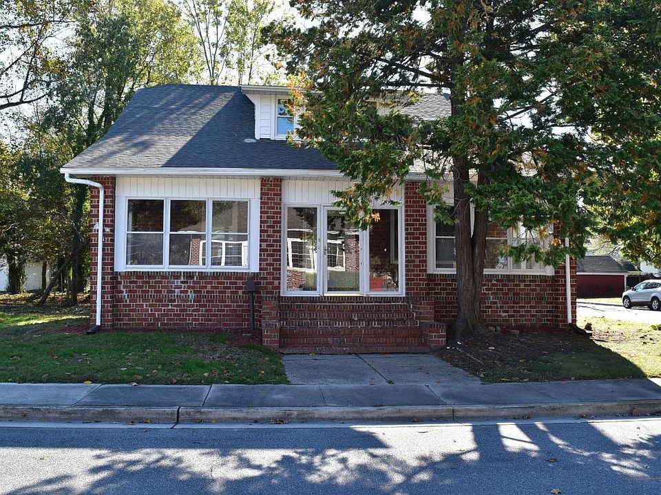 1st image of 600 E Jewell St