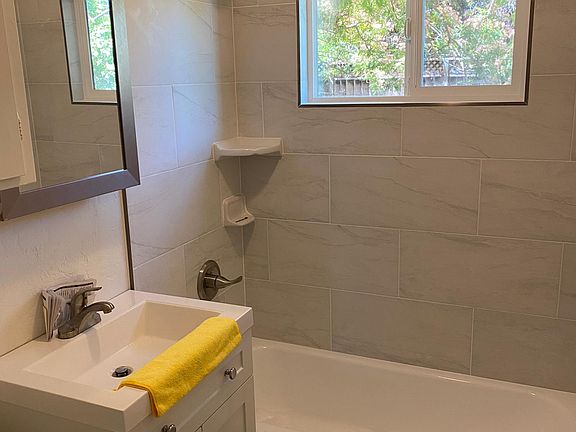 5th image of 620 Clara Vista Ave
