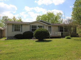 24621 Mahan Rd, Marysville, IN 47141