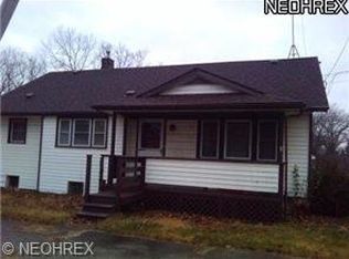 182 Swartz Rd, Akron, OH 44319