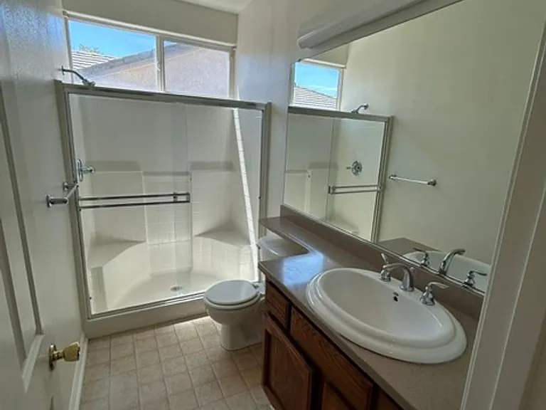 1612 E Victor Ave — Photo 9