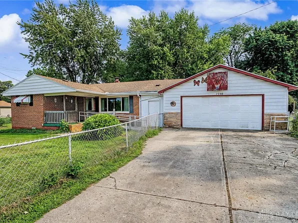 1530 Wolf Rd, West Alexandria, OH 45381