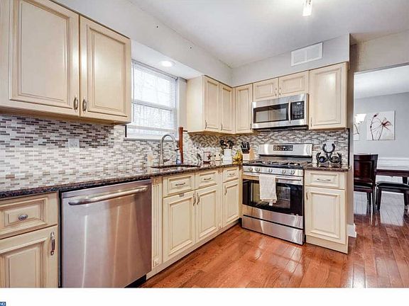 4th image of 73 Catherine Dr