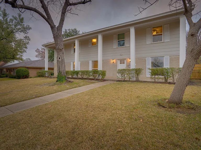 11210 Cotillion Dr — Photo 30