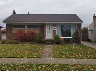31241 Burton St, Saint Clair Shores, MI 48082