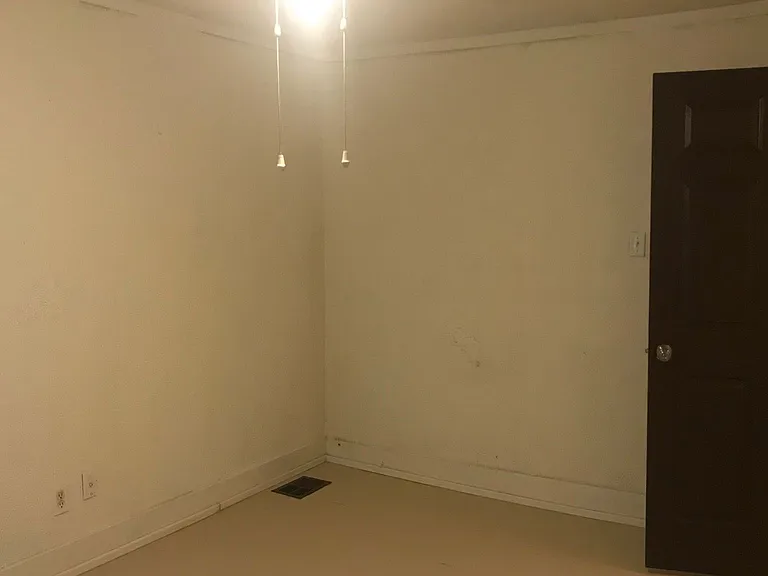 321 Walnut St — Photo 6