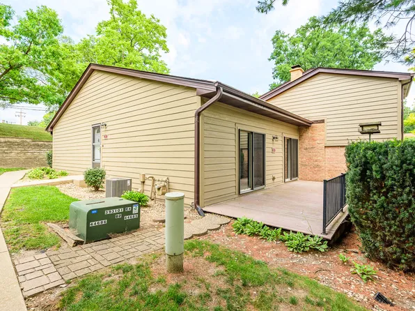 57 Mariner Ln #57, Fox Lake, IL 60020