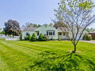 19 Somerset St, East Longmeadow, MA 01028