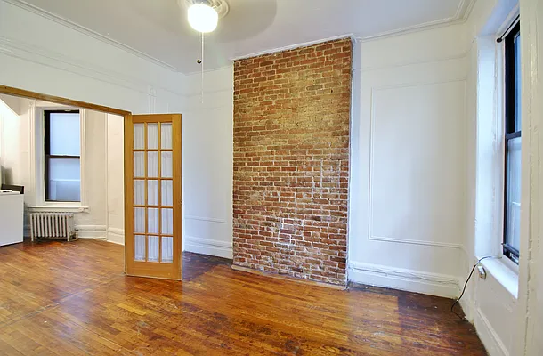 Rented by Julianna Realty Corp | media 12