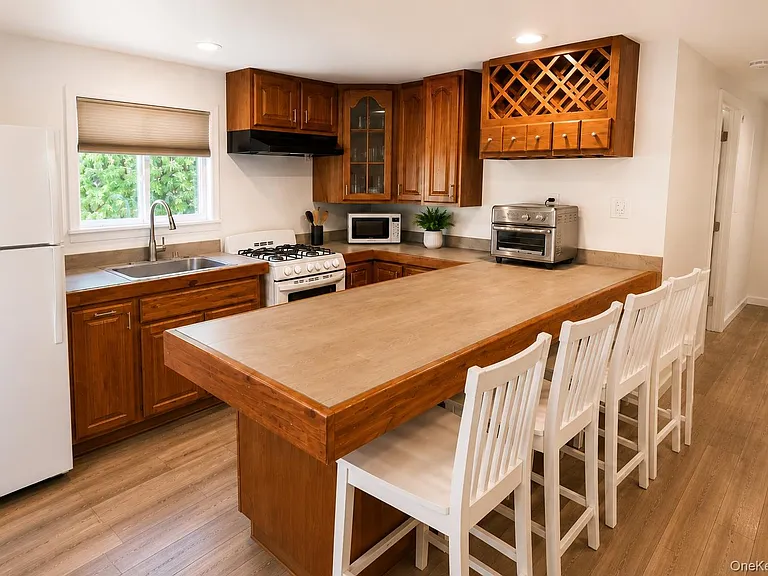 790 Sergeant Palmateer Way — Photo 4