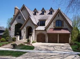 817 Burning Tree Ln, Naperville, IL 60563