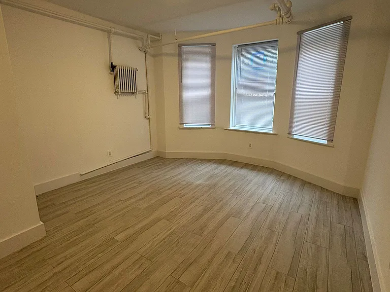 2384 Valentine Ave #1 — Photo 9