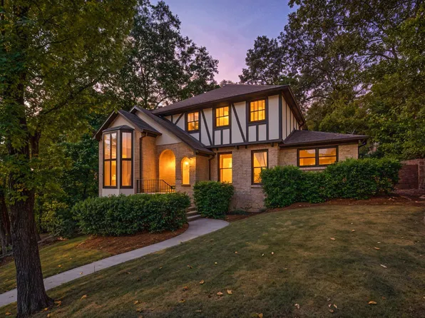 2617 Foothills Dr, Hoover, AL 35226