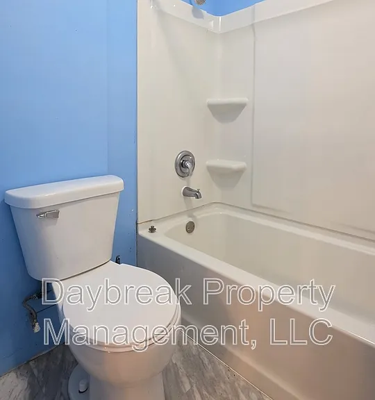 32 10th Ave N #6 — Photo 14