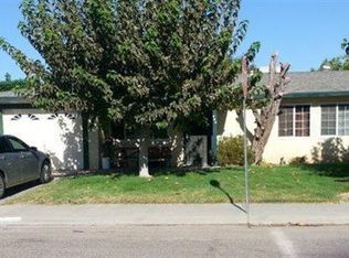 484 4th St, Mendota, CA 93640