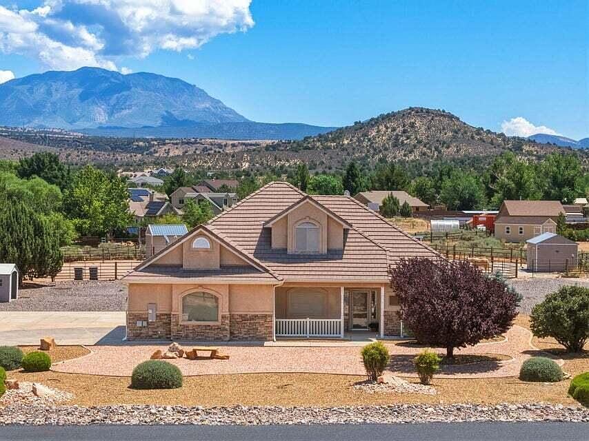 1st image of 764 E Dammeron Valley Dr W