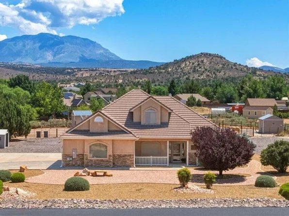 764 E Dammeron Valley Dr W, Dammeron Valley, UT 84783