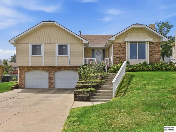 9223 Madison St, Omaha, NE 68127