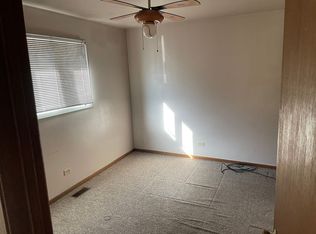 118 N Kinzie St, Thornton, IL 60476