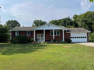 142 Northern Hills Dr, Bedford, IN