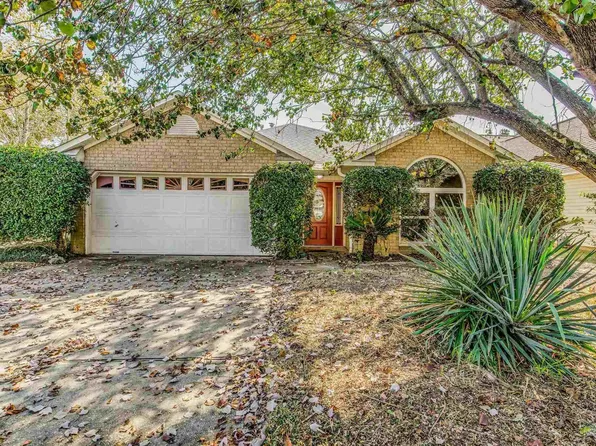 369 Mirabelle Dr, Pensacola, FL 32514