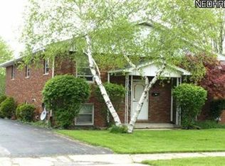 912-914 N Highland Ave SE, Girard, OH 44420