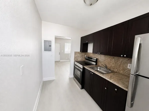 1920 Washington Ave #5, Opa Locka, FL 33054