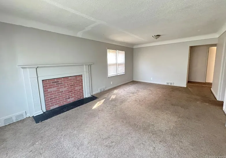 2 bed, 900 sqft, $825 — Photo 3